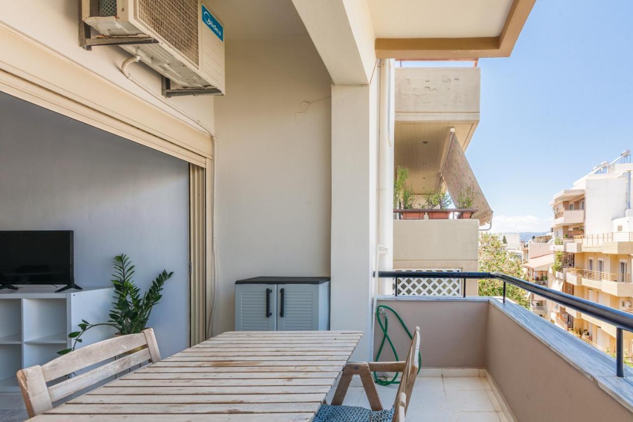 Lovely Apartment Close To The City Center Iraklio Eksteriør bilde