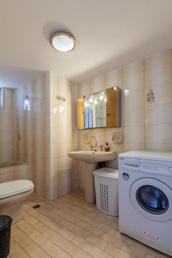 Lovely Apartment Close To The City Center Iraklio Eksteriør bilde